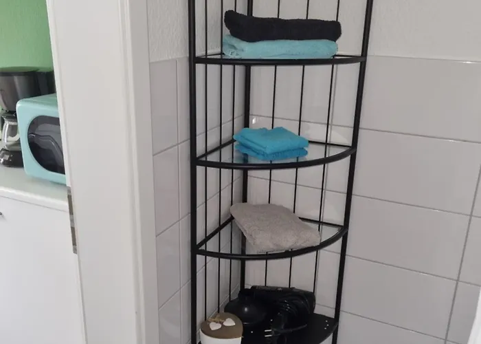 Toni Im Stadtkern Von *